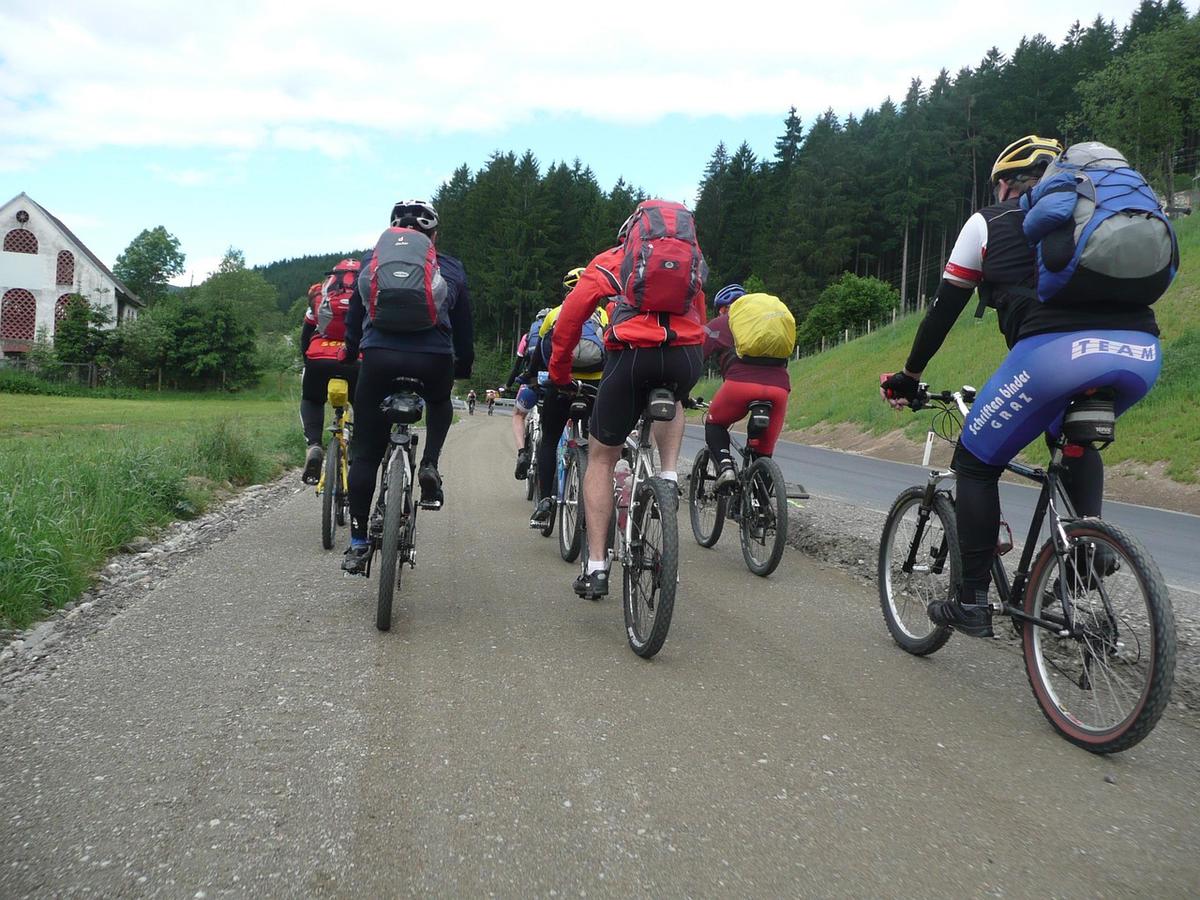 Radfahren nahe Tannheim im Allgäu